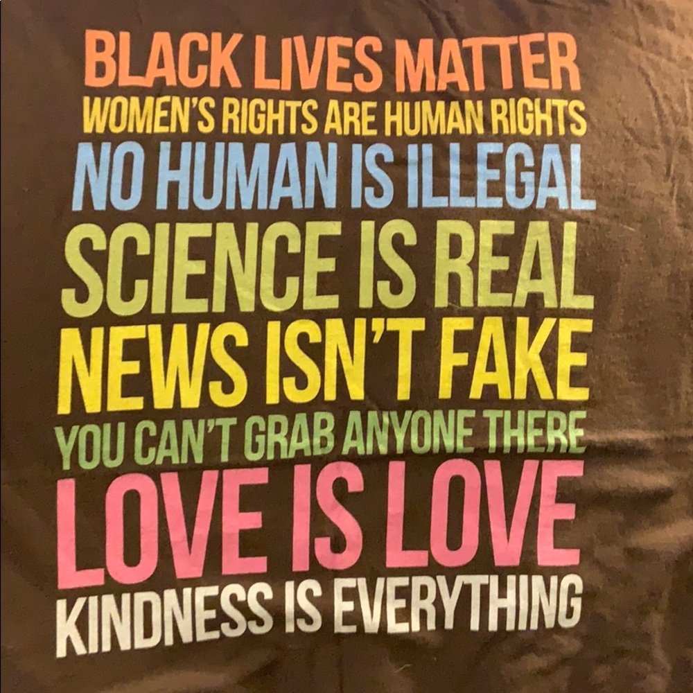 Brown T-shirt size xxl that shrunk to xl